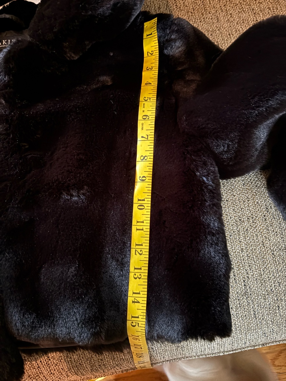 AKIRA Black Plush Cropped Teddy Jacket - Picture 7 of 8